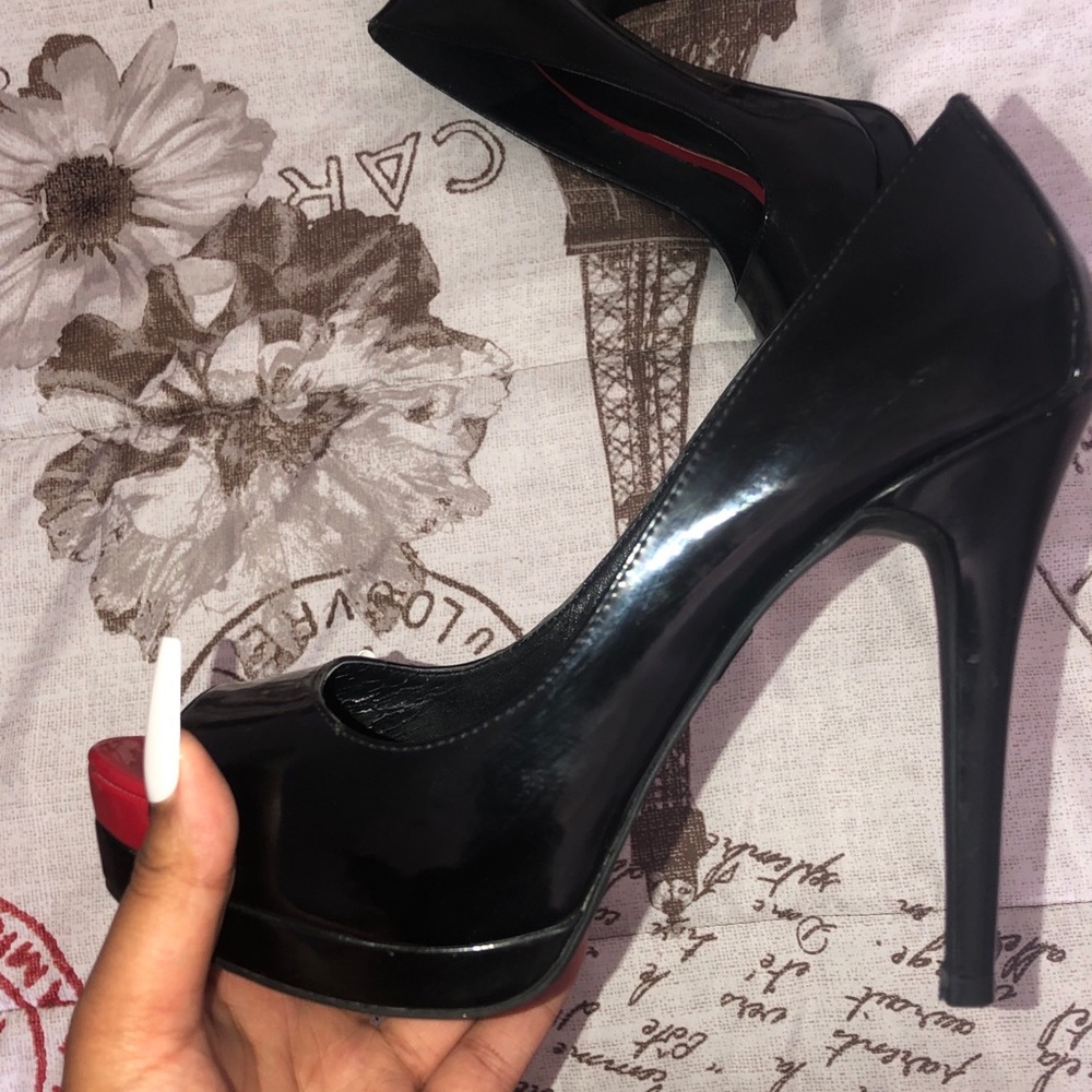 MOSSIMO 6 inch heels